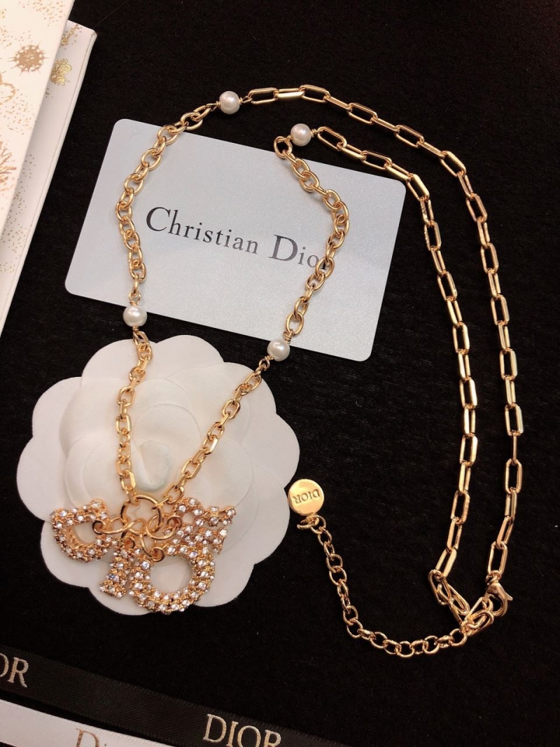 chr1st1an D10r necklaces
